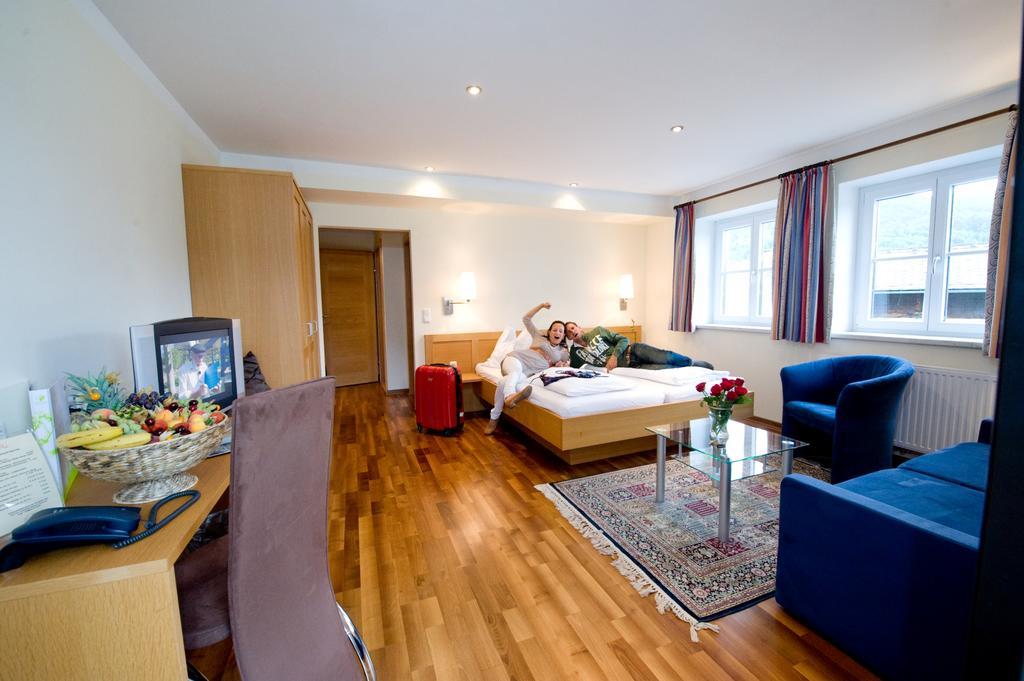 Hotel Buerglstein Sankt Wolfgang im Salzkammergut Экстерьер фото